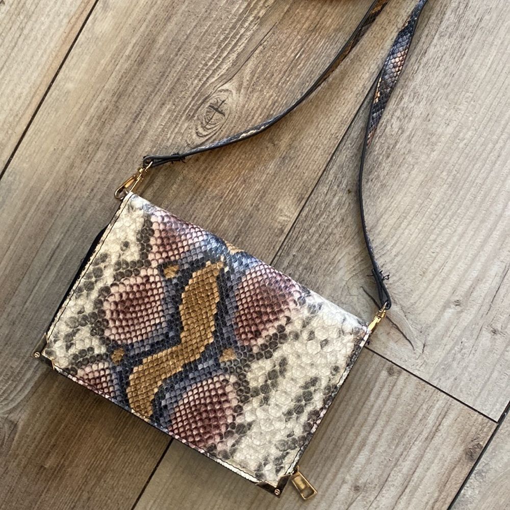 Nwot Urban Expressions Crossbody